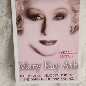 NEW Mary Kay Miracles Happen Book